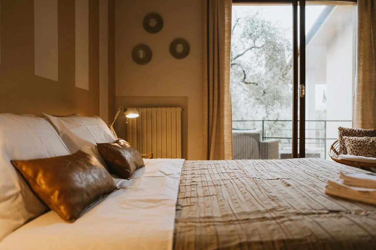 Bed & Breakfast Villa Vagabondo Garda
