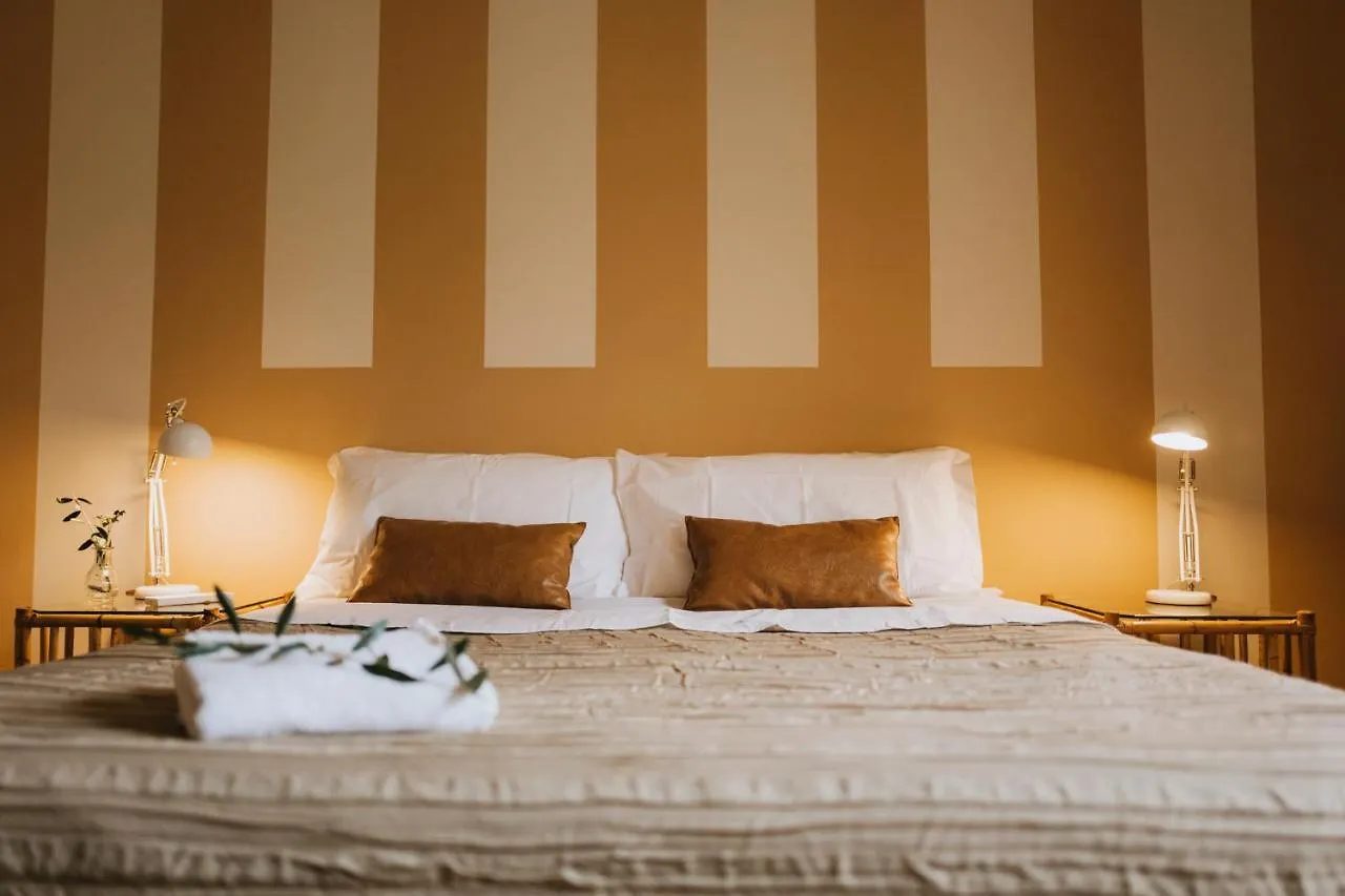 Bed & Breakfast Villa Vagabondo Garda  Italy