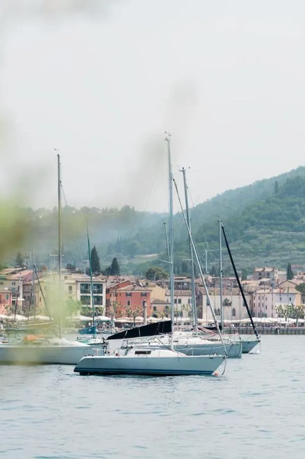 Bed & Breakfast Villa Vagabondo Garda